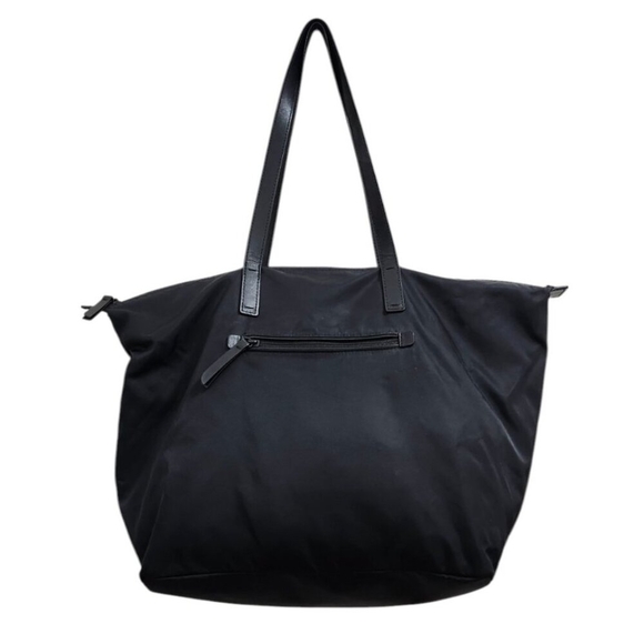Everlane Recycled Nylon Tote Womens trevel bag - Picture 3 of 16